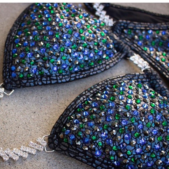 NPC bikini - Picture 2 of 3